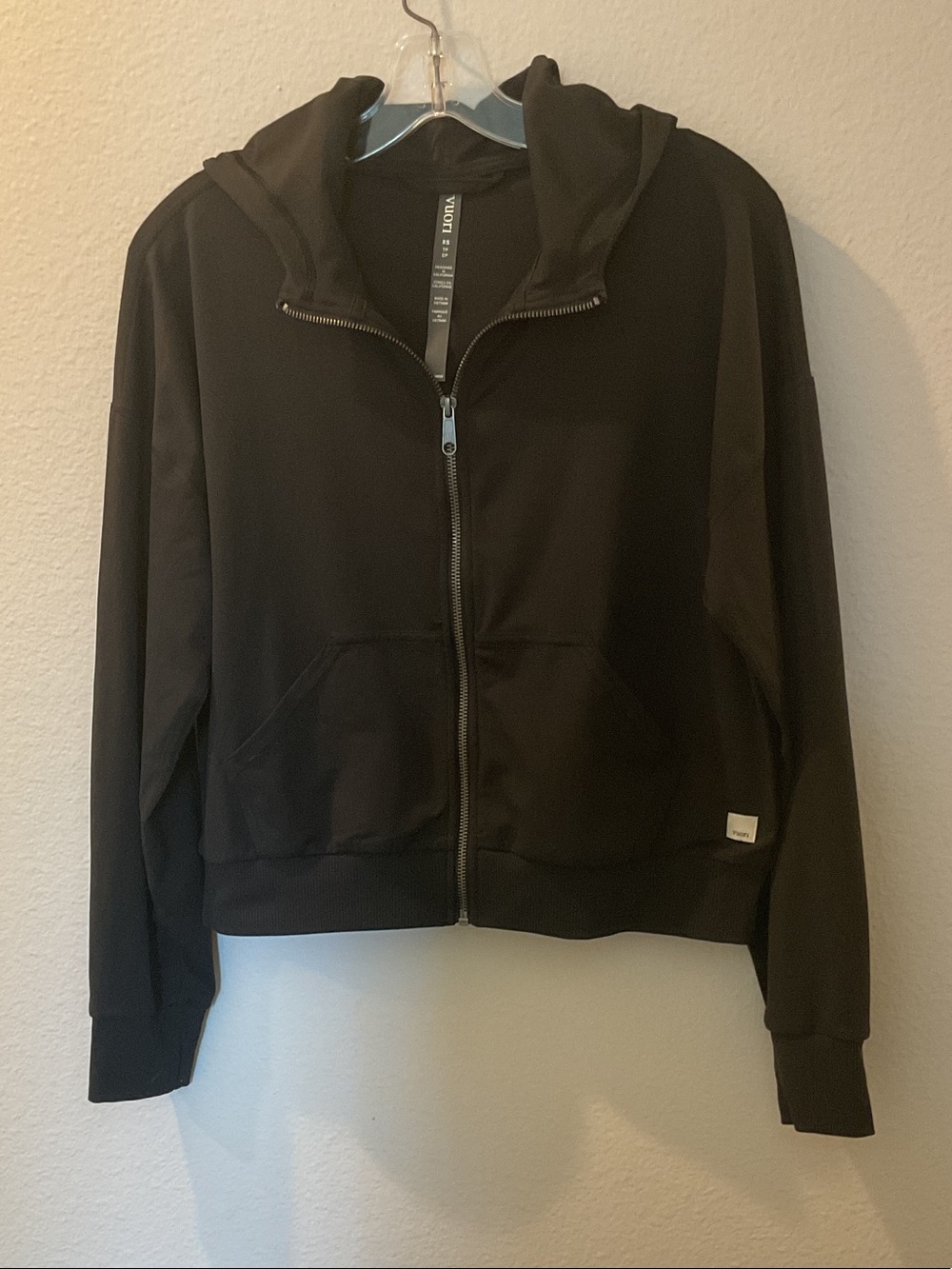 Vuori Black Full-Zip Hooded Activewear Jacket
